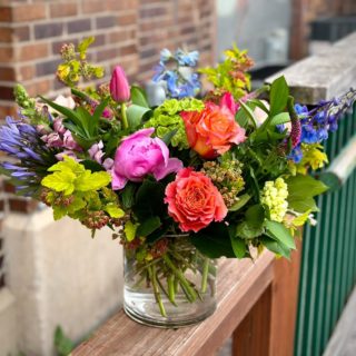 Spring is in the air, and Easter is just around the corner! Celebrate the season with an arrangement. Whether you’re decorating your home, creating a stunning centerpiece, or sending a thoughtful gift, we have a gorgeous selection of blooms that capture the spirit of Easter.