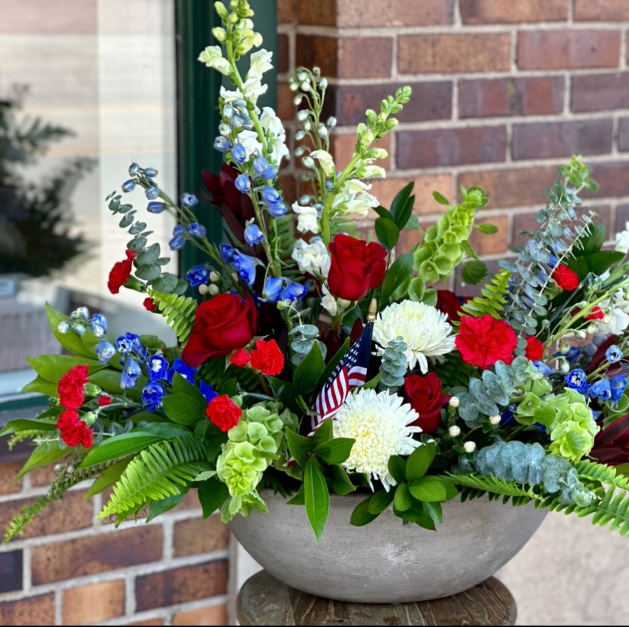 We will be closed Saturday-Monday for Memorial Day Weekend! We hope you have a wonderful holiday. See you Tuesday! 🇺🇸