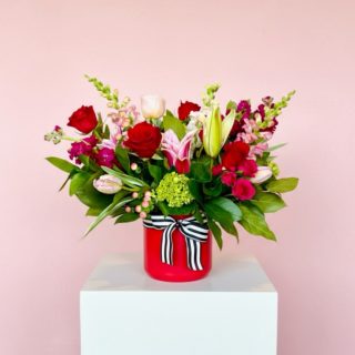 Love is in the air and Valentine’s Day is almost here! Order your flowers early to make sure your special someone gets the blooms they deserve.
Pre-orders now open—don’t wait until the last minute!